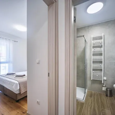 Lola & Bela Apartmán *