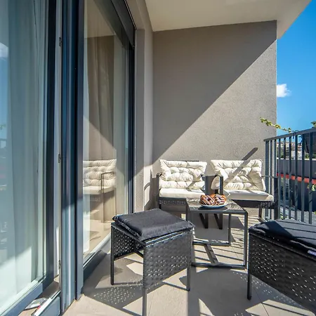 Lola & Bela - Free Parking & Balcony *