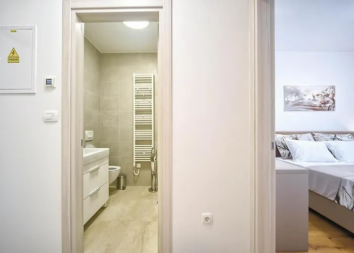 Lejlighed Lola & Bela - Free Parking & Balcony