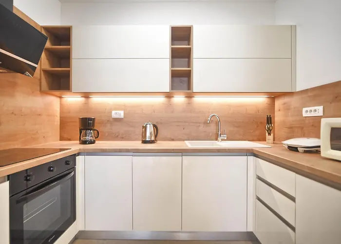 Lola & Bela - Free Parking & Balcony Pula