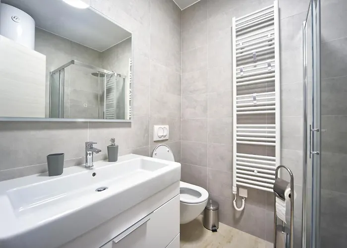 Lola & Bela - Free Parking & Balcony * Pula