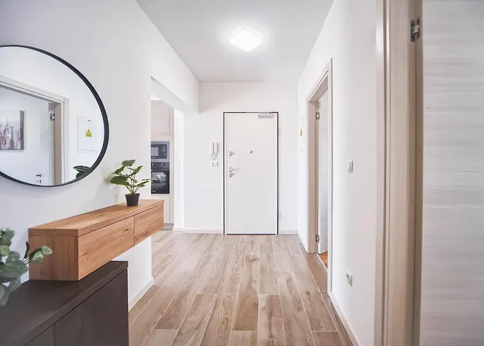 Lola & Bela - Free Parking & Balcony Pula