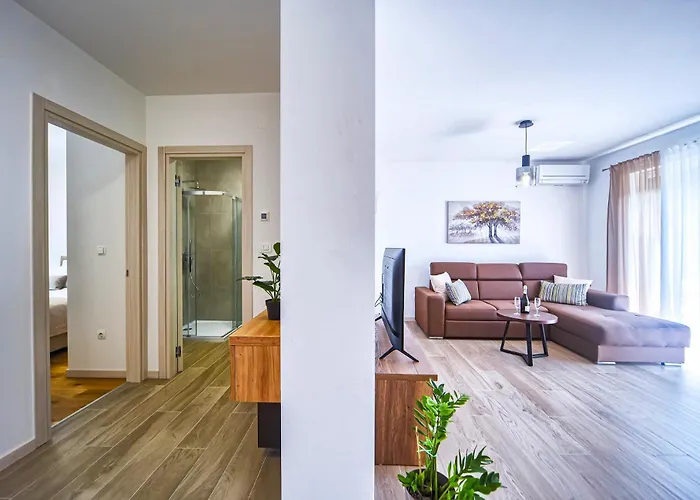 Lola & Bela - Free Parking & Balcony * Pula