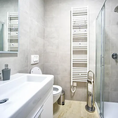 Lola & Bela - Free Parking & Balcony Appartement